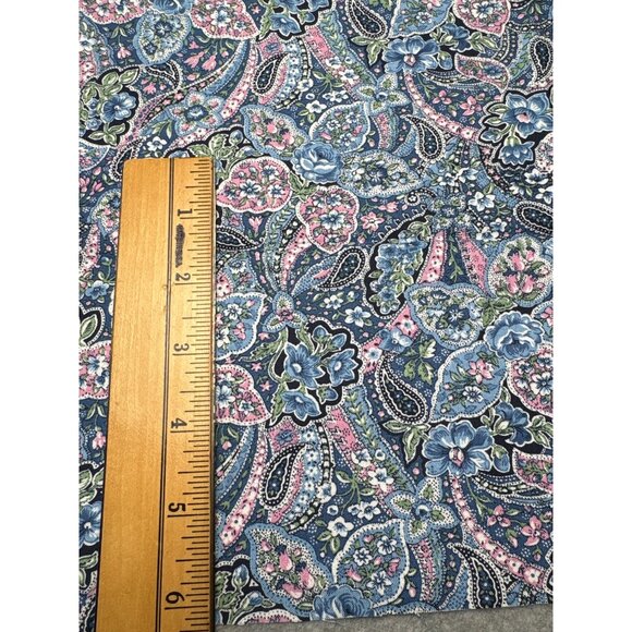 Paisley Floral Cotton Fabric Peter Pan Fabrics Inc 18"x22" Fat Quarter Blue Pink - Picture 3 of 4